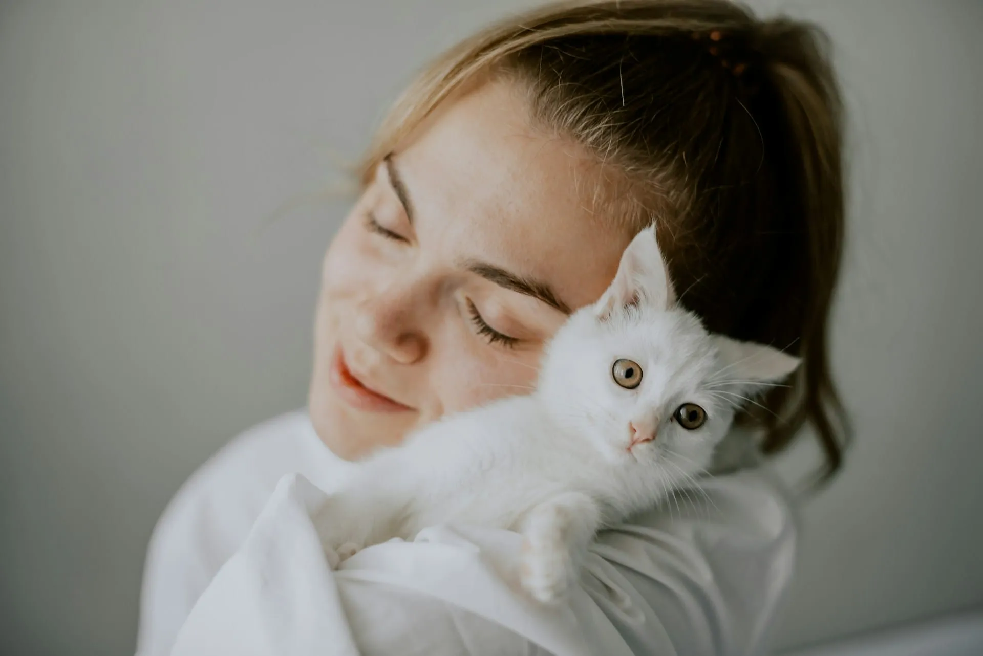 How to Love Another Pet After Your Pet Dies